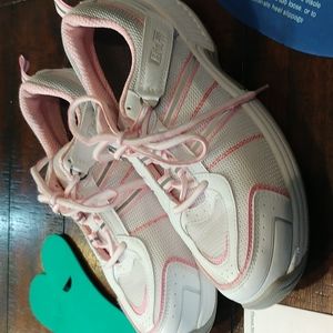 Orthofeet Good if Sneakers 9.5 Narrow